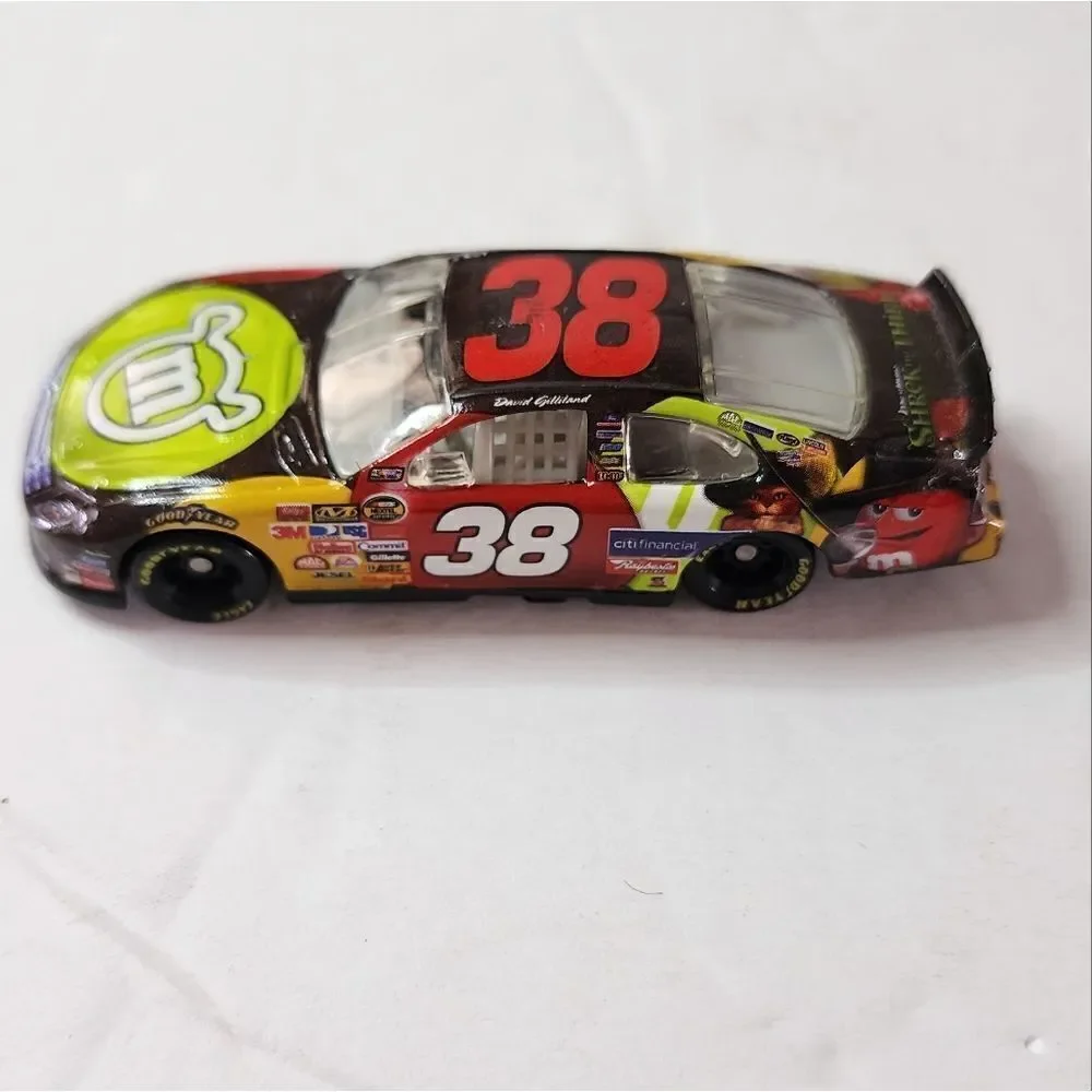 2007 David Gilliland #38 M&M’s 1:64 NASCAR Diecast Shrek